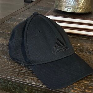 Adidas S/M Classic Black Hat